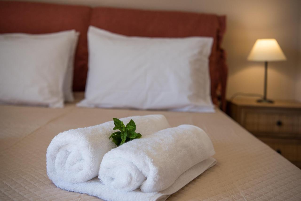Akrotiri Sea View Suites Dış mekan fotoğraf