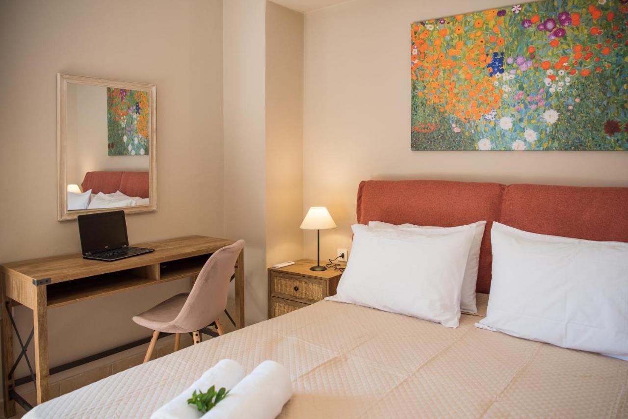 Akrotiri Sea View Suites Dış mekan fotoğraf