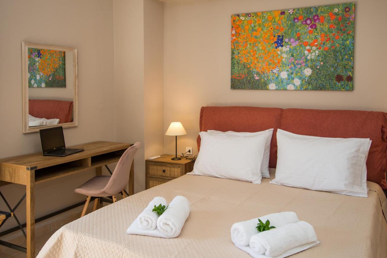Akrotiri Sea View Suites Dış mekan fotoğraf
