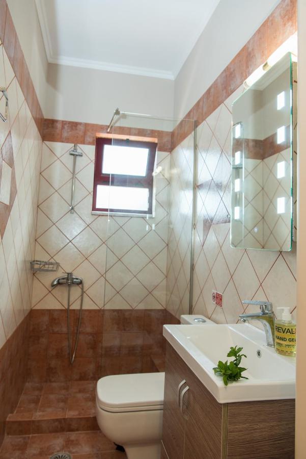 Akrotiri Sea View Suites Dış mekan fotoğraf