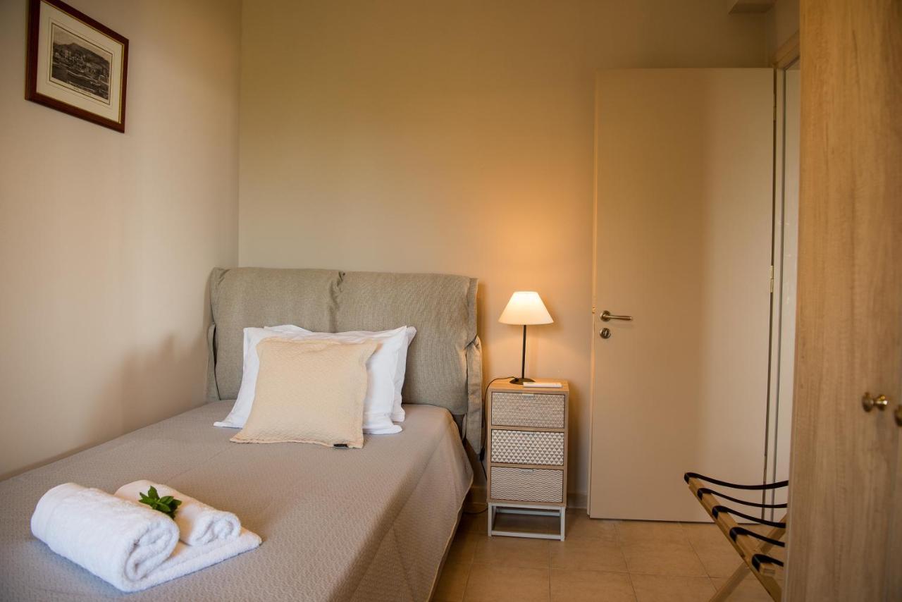 Akrotiri Sea View Suites Dış mekan fotoğraf